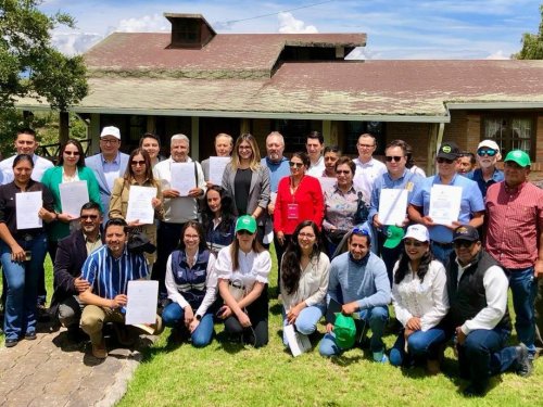 Empresa ecuatoriana alcanza nuevas certificaciones internacionales en 20 fincas